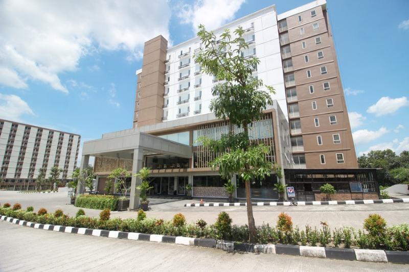 Maguwo Reddoorz Apartment @ Malioboro City Adisucipto מראה חיצוני תמונה